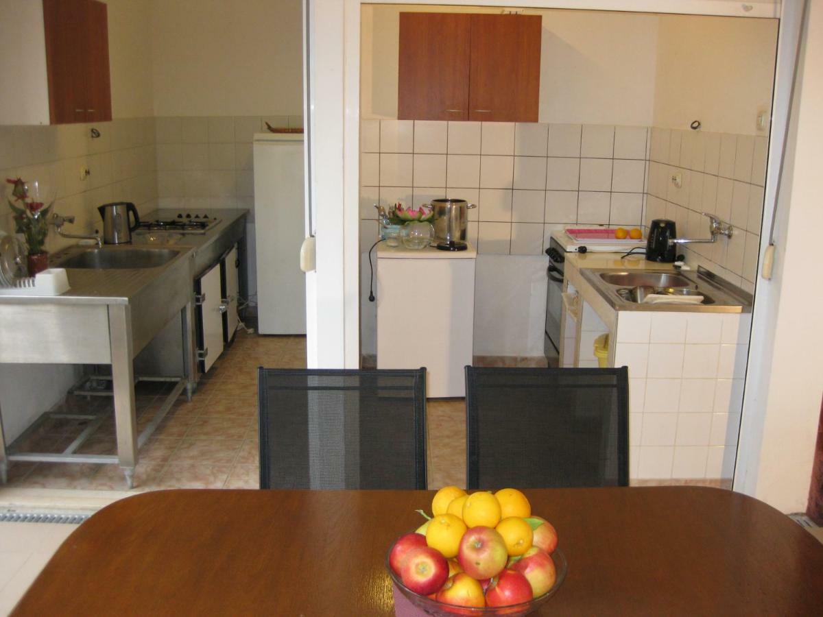 Marivo Guest House Molunat Exterior foto